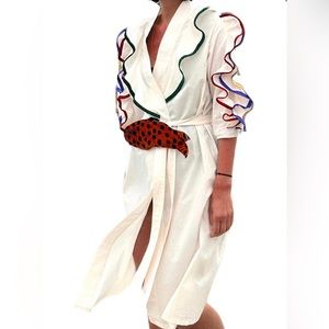 Very stunning, stylish kimonos dress, with belt, worn once, like new